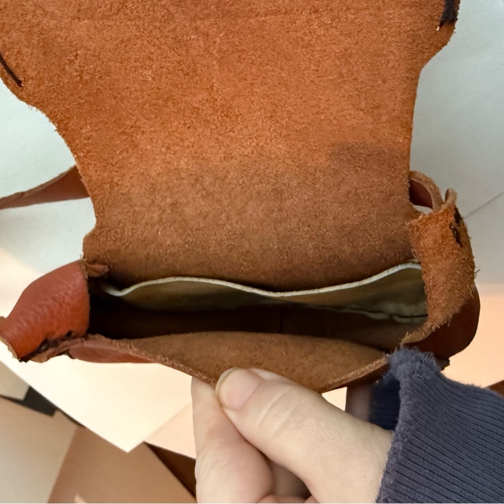 Handstiched Peruvian Brown Leather Crossbody Bag brand new - Picture 4 of 9